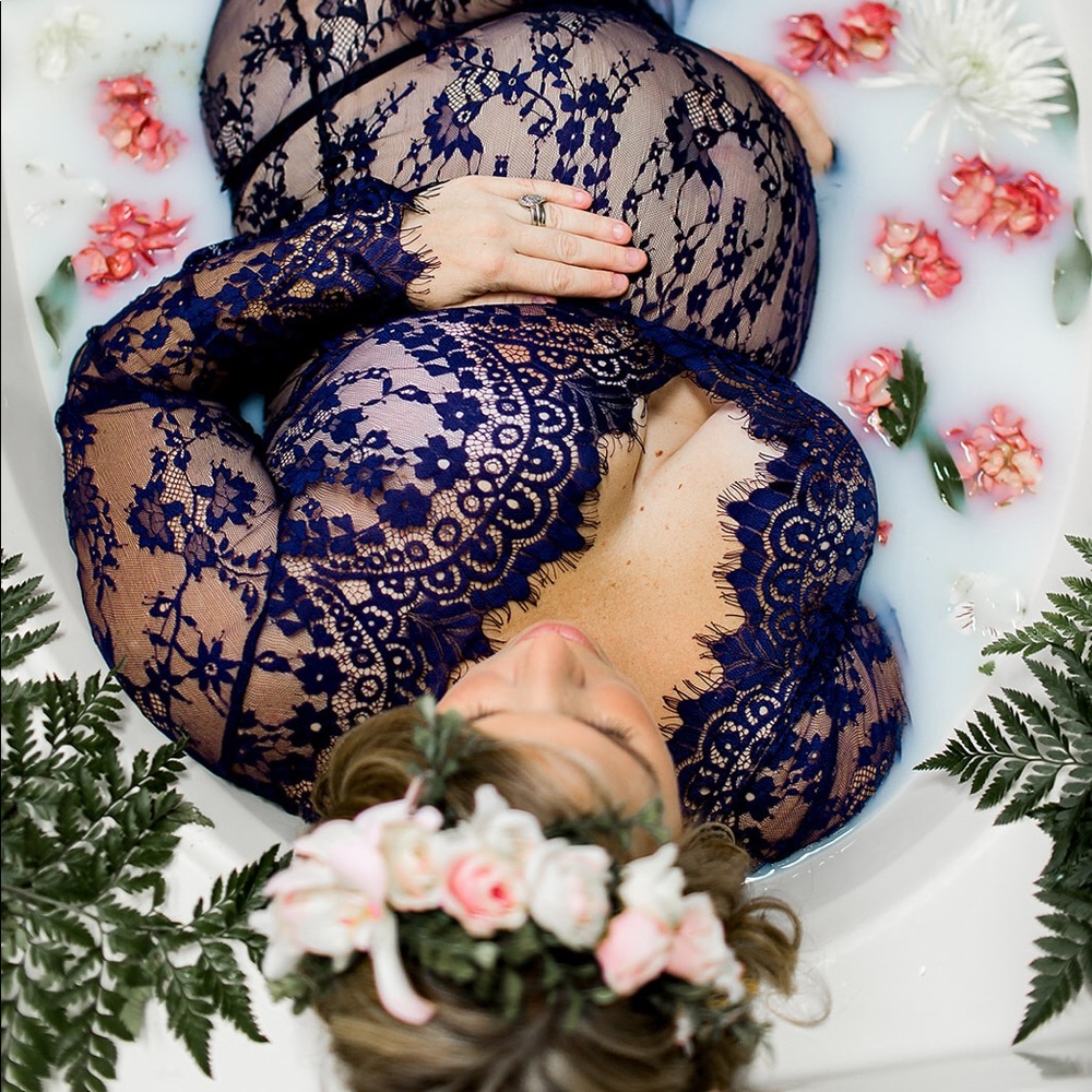 Maternity gown
